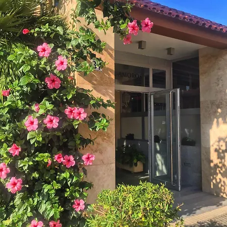 Hotel Amoros 3*