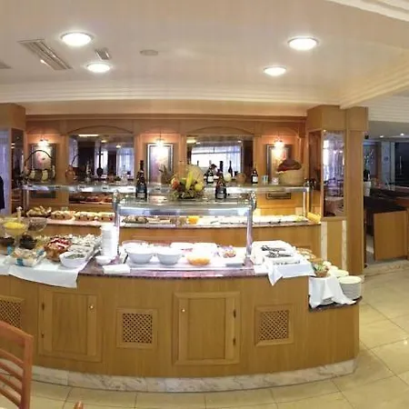 Hotel Amoros 3*