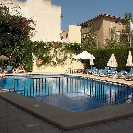 Hotell Amoros 3*